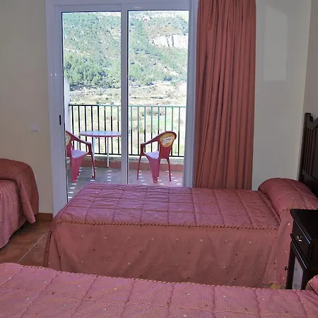 Guest house La Piedra Del Mediodia Cirat